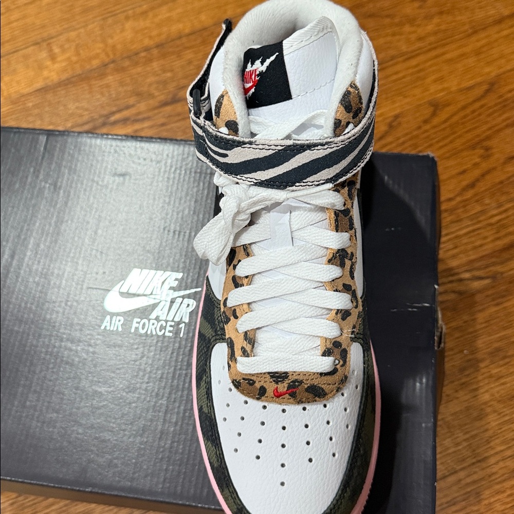 Nike Air Force 1 Animal Print Sneakers - Picture 4 of 5